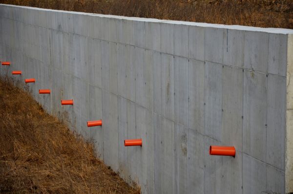 Cost of Retaining Wall Drainage in Wilmington